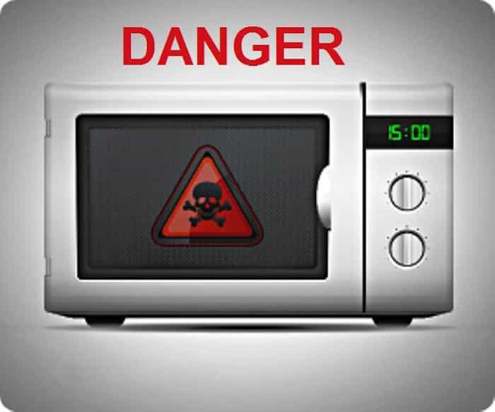 peligro horno microondas